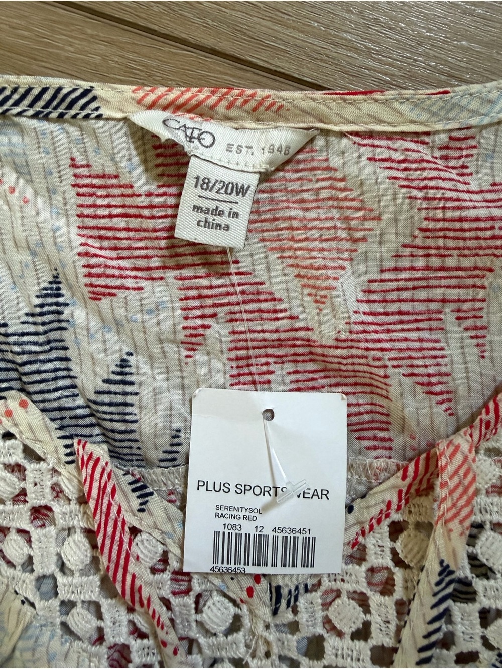 CATO Geometric Crochet Trim Top NWT - Picture 4 of 5